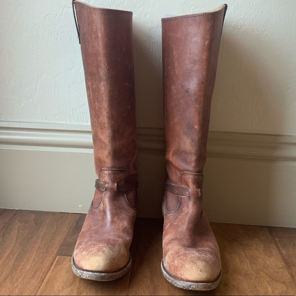 AUTHENTIC FRYE DISTRESSED BOOTS - Picture 3 of 7